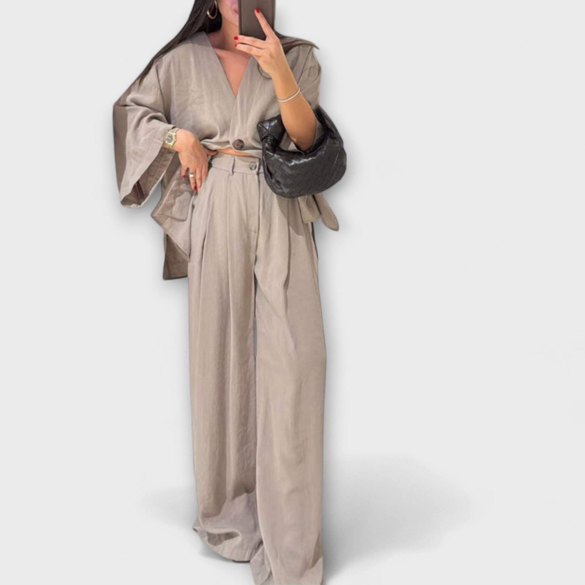 Jacqueline - Casual V-Neck Top and Pants Duo